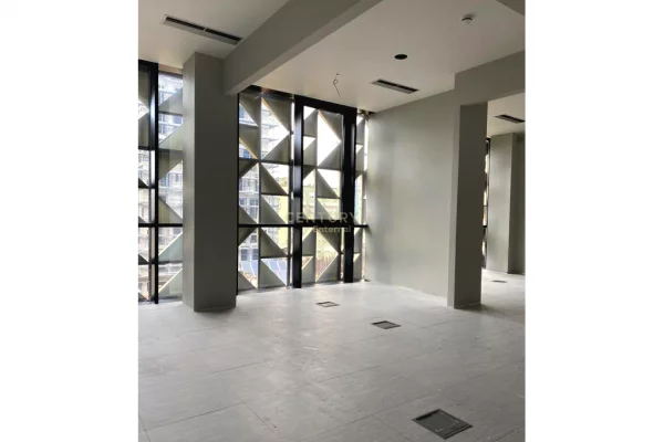 Business Property for Rent 3+1 in Tirana - 2,000 Euro