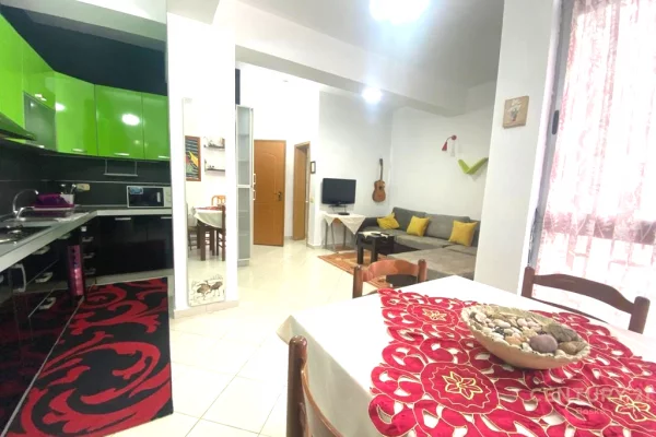 Shtepi me qera Apartament ne Tirane, 1+1, Mobilimi E mobiluar, Pagesa 500  Euro.