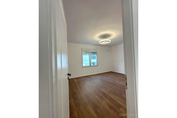 Shtepi ne shitje 2+1 ne Tirane - 118,000 Euro