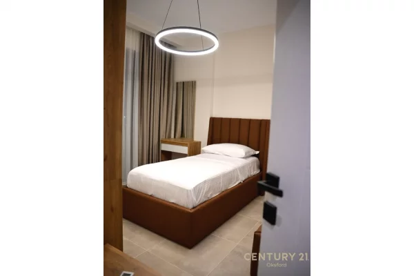 Appartamento in vendita a Tirana 2+1, Arredato