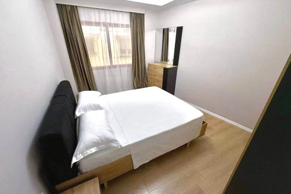 Shtepi me qera Apartament ne Tirane, 2+1, Mobilimi E mobiluar, Pagesa 800  Euro.
