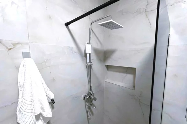 Shtepi me qera Apartament ne Tirane, 2+1, Mobilimi E mobiluar, Pagesa 800  Euro.