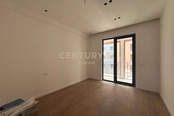 Appartamento in vendita a Tirana 1+1, Vuoto