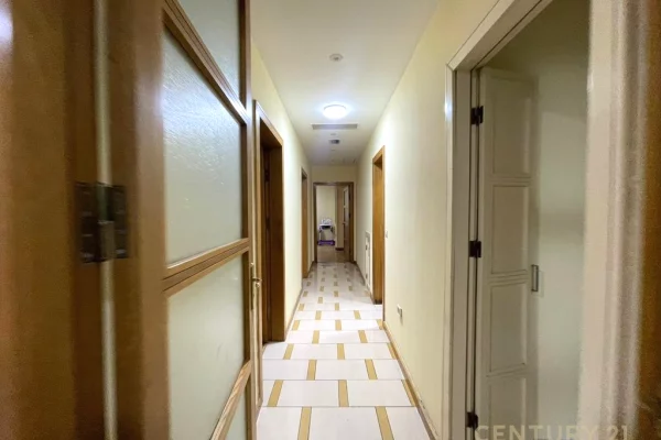 Shtepi me qera Apartament ne Tirane, 3+1, Mobilimi E mobiluar, Pagesa 1,300  Euro.