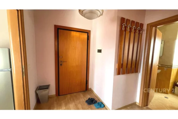 Shtepi me qera Apartament ne Tirane, 1+1, Mobilimi E mobiluar, Pagesa 500  Euro.