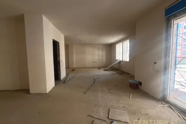 Appartamento in vendita a Tirana 1+1, Vuoto