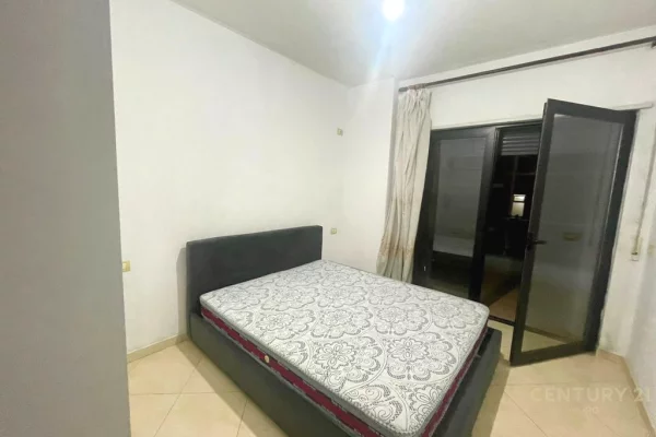 Appartamento in vendita a Tirana 2+1, Arredato