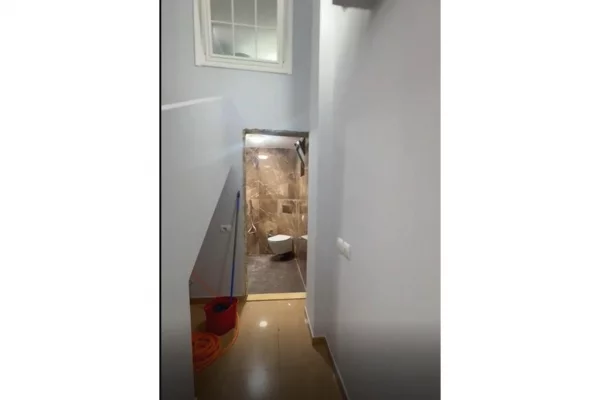 Appartamento in vendita a Tirana 1+1, Arredato