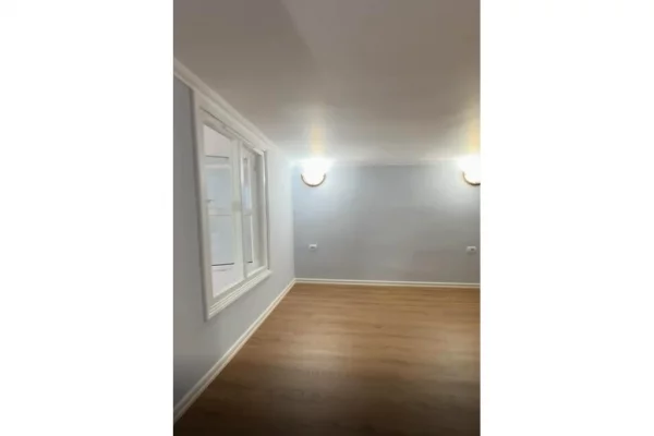 Appartamento in vendita a Tirana 1+1, Arredato