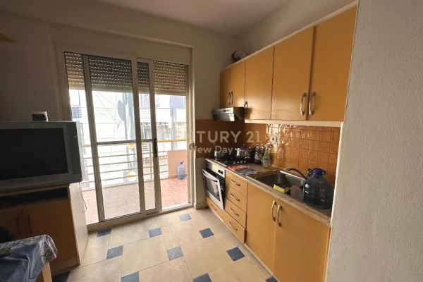 Shtepi ne shitje Apartament ne Durres, 1+1, Mobilimi E mobiluar, Pagesa 95,000  Euro.