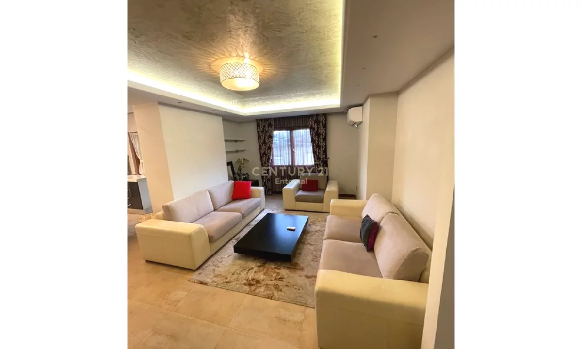 Shtepi me qera Apartament ne Tirane, 2+1, Mobilimi E mobiluar, Pagesa 900  Euro.