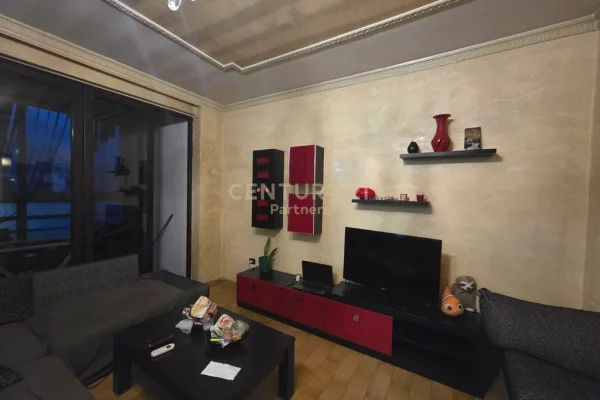 Shtepi me qera Apartament ne Tirane, 2+1, Mobilimi E mobiluar, Pagesa 600  Euro.