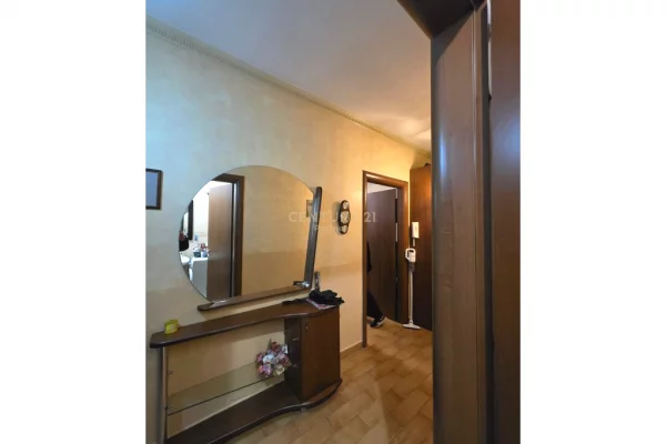 Shtepi me qera Apartament ne Tirane, 2+1, Mobilimi E mobiluar, Pagesa 600  Euro.