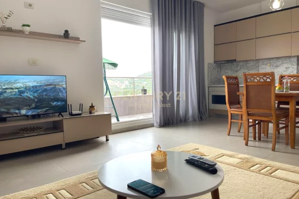 Shtepi me qera Apartament ne Tirane, 2+1, Mobilimi E mobiluar, Pagesa 940  Euro.