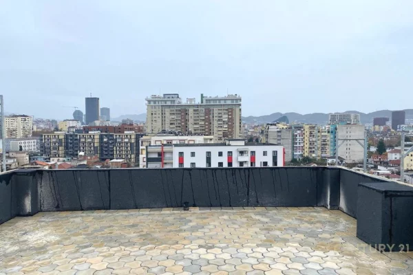 Shtepi ne shitje Apartament ne Tirane, 3+1, Mobilimi Bosh, pa mobiluar, Pagesa 295,000  Euro.