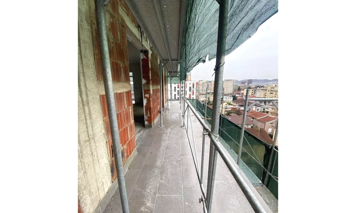 Shtepi me qera Apartament ne Tirane, 2+1, Mobilimi E mobiluar, Pagesa 700  Euro.