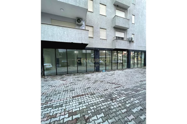Ambient biznesi me qera 1+1 ne Tirane - 2,400 Euro