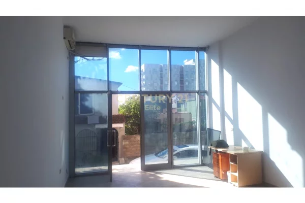 Business Property in Sale 1+1 in Tirana - 126,000 Euro