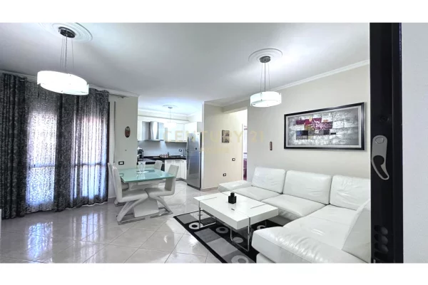 Shtepi me qera Apartament ne Tirane, 2+1, Mobilimi E mobiluar, Pagesa 650  Euro.