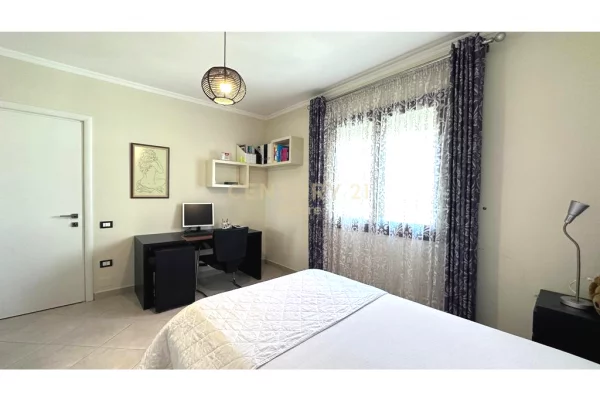 Shtepi me qera Apartament ne Tirane, 2+1, Mobilimi E mobiluar, Pagesa 650  Euro.