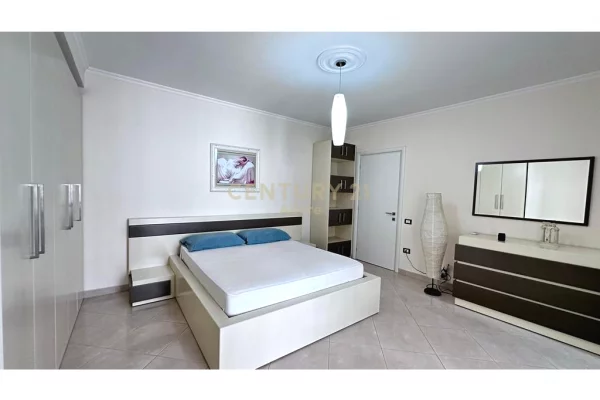 Shtepi me qera Apartament ne Tirane, 2+1, Mobilimi E mobiluar, Pagesa 650  Euro.