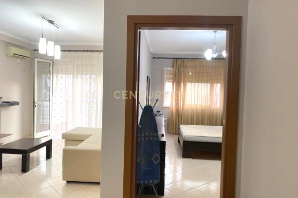 Shtepi me qera Apartament ne Tirane, 1+1, Mobilimi E mobiluar, Pagesa 500  Euro.