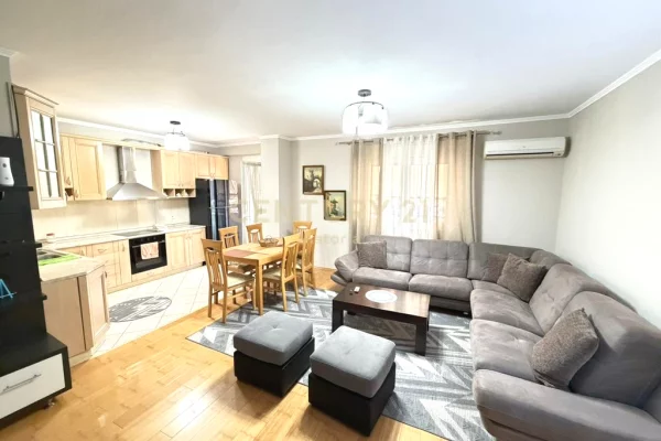 Shtepi me qera Apartament ne Tirane, 2+1, Mobilimi E mobiluar, Pagesa 1,100  Euro.