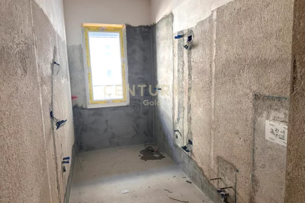 Shtepi ne shitje Apartament ne Tirane, 2+1, Mobilimi E mobiluar, Pagesa 110,000  Euro.