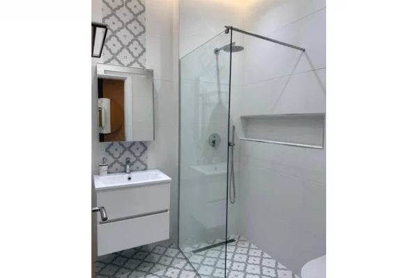 Shtepi ne shitje Apartament ne Tirane, 1+1, Mobilimi E mobiluar, Pagesa 154,000  Euro.