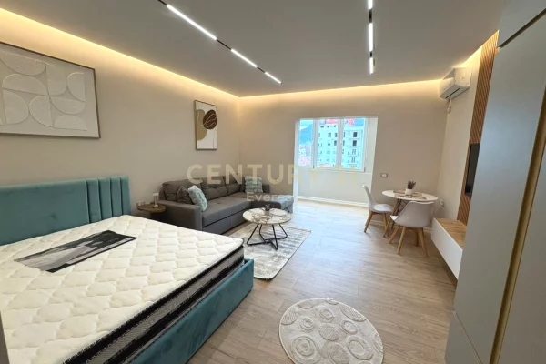 Appartamento in vendita a Tirana Garsoniere, Arredato