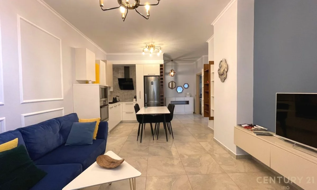 Shtepi ne shitje Apartament ne Tirane, 2+1, Mobilimi E mobiluar, Pagesa 165,000  Euro.