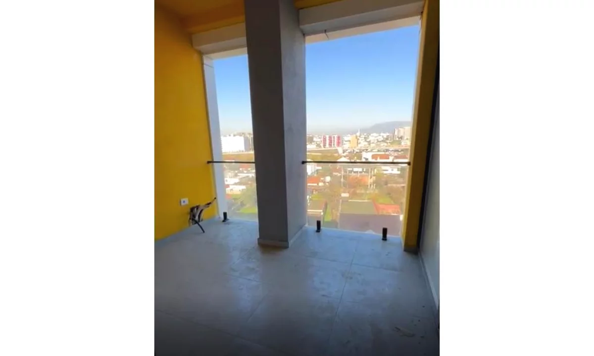 Shtepi ne shitje Apartament ne Tirane, 2+1, Mobilimi E mobiluar, Pagesa 157,000  Euro.