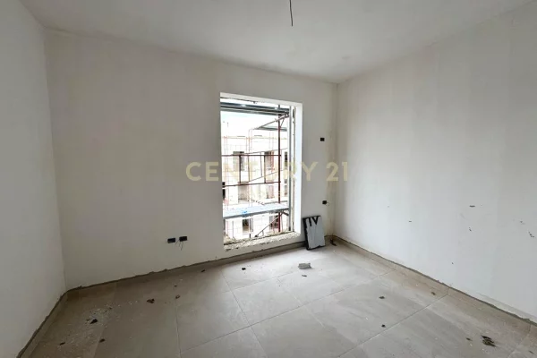 Shtepi ne shitje Apartament ne Tirane, 1+1, Mobilimi E mobiluar, Pagesa 120,000  Euro.