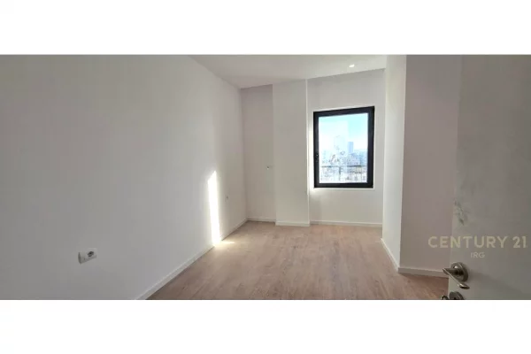 Shtepi ne shitje Apartament ne Tirane, 1+1, Mobilimi E mobiluar, Pagesa 246,000  Euro.
