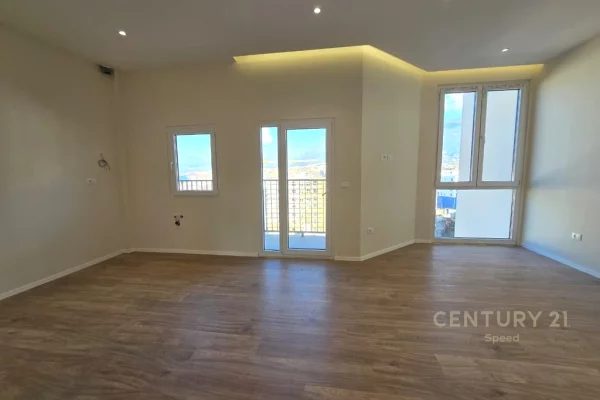 Shtepi ne shitje Apartament ne Tirane, 1+1, Mobilimi E mobiluar, Pagesa 124,750  Euro.