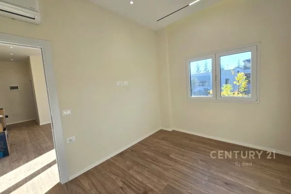 Shtepi ne shitje Apartament ne Tirane, 1+1, Mobilimi E mobiluar, Pagesa 92,000  Euro.