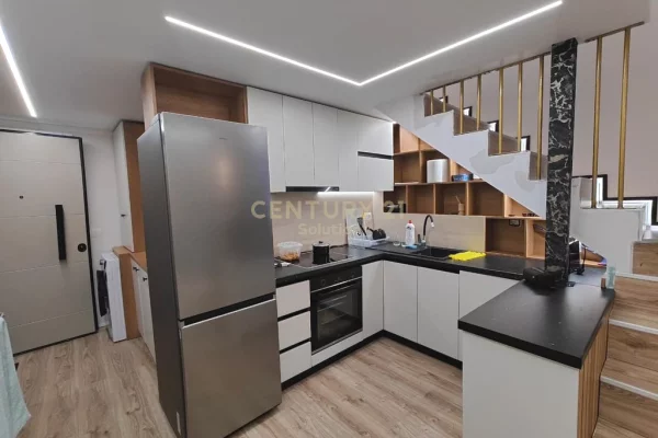 Shtepi ne shitje Apartament ne Tirane, 1+1, Mobilimi E mobiluar, Pagesa 140,000  Euro.