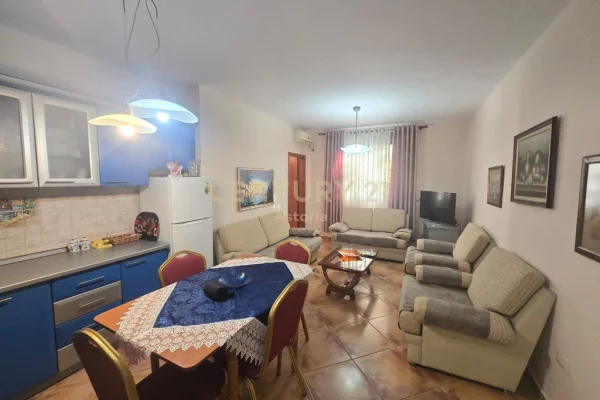 Shtepi ne shitje Apartament ne Durres, 1+1, Mobilimi E mobiluar, Pagesa 77,000  Euro.