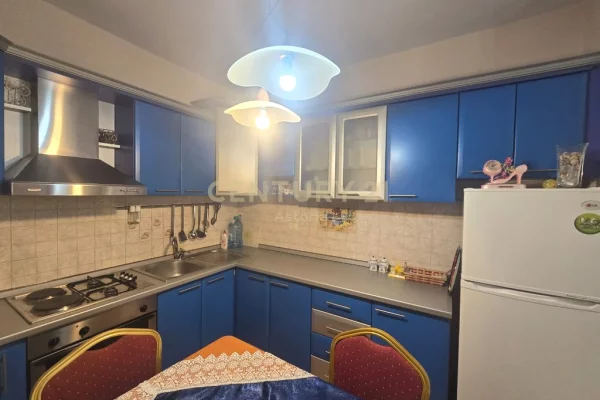 Shtepi ne shitje Apartament ne Durres, 1+1, Mobilimi E mobiluar, Pagesa 77,000  Euro.