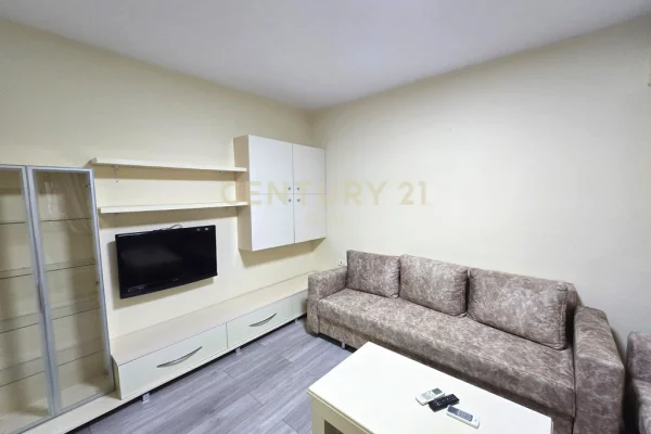 Shtepi ne shitje Apartament ne Tirane, 1+1, Mobilimi E mobiluar, Pagesa 147,000  Euro.
