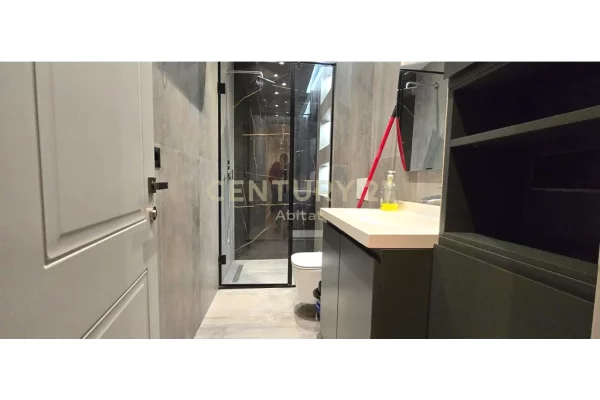 Shtepi ne shitje Apartament ne Tirane, 1+1, Mobilimi E mobiluar, Pagesa 170,000  Euro.