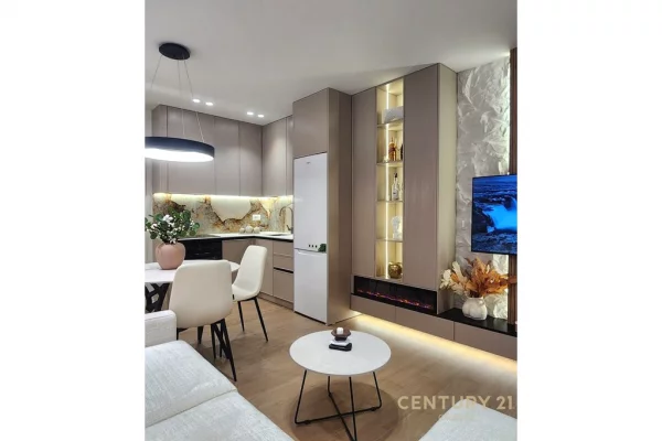 Shtepi ne shitje Apartament ne Durres, 2+1, Mobilimi E mobiluar, Pagesa 165,000  Euro.