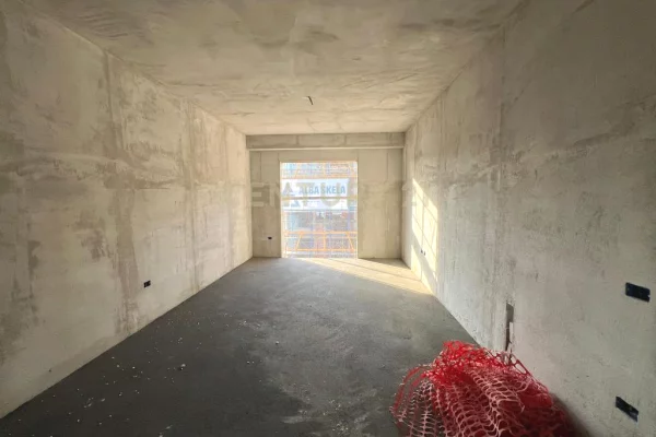 Shtepi ne shitje Apartament ne Tirane, 2+1, Mobilimi E mobiluar, Pagesa 125,000  Euro.