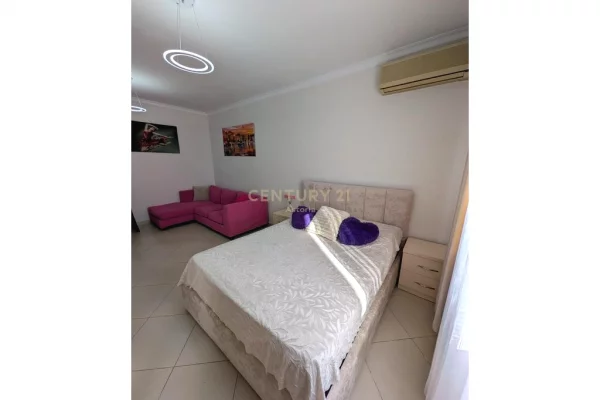 Shtepi me qera Apartament ne Tirane, Garsoniere, Mobilimi E mobiluar, Pagesa 500  Euro.