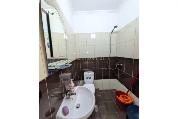 Shtepi me qera Apartament ne Tirane, Garsoniere, Mobilimi E mobiluar, Pagesa 500  Euro.