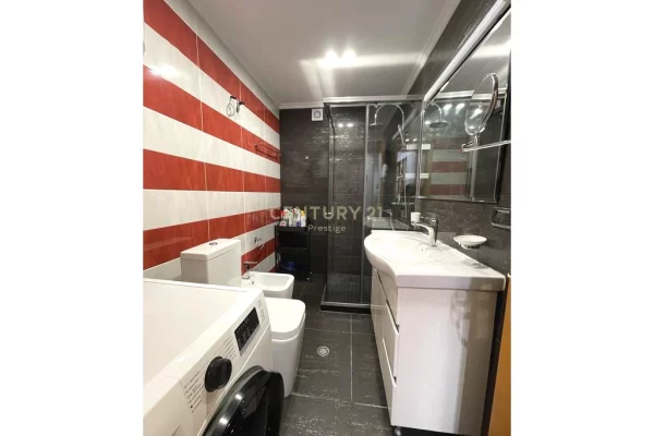 Shtepi me qera Apartament ne Tirane, 2+1, Mobilimi E mobiluar, Pagesa 1,000  Euro.