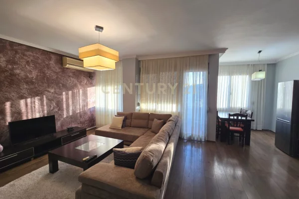 Shtepi me qera Apartament ne Tirane, 2+1, Mobilimi E mobiluar, Pagesa 850  Euro.