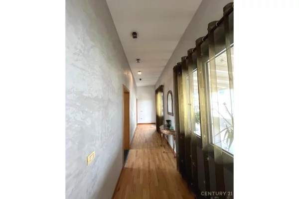 Shtepi me qera Apartament ne Tirane, 5+1, Mobilimi E mobiluar, Pagesa 1,000  Euro.