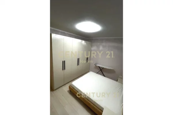 Shtepi me qera Apartament ne Tirane, 1+1, Mobilimi E mobiluar, Pagesa 530  Euro.