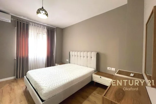 Shtepi me qera Apartament ne Tirane, 2+1, Mobilimi E mobiluar, Pagesa 1,000  Euro.